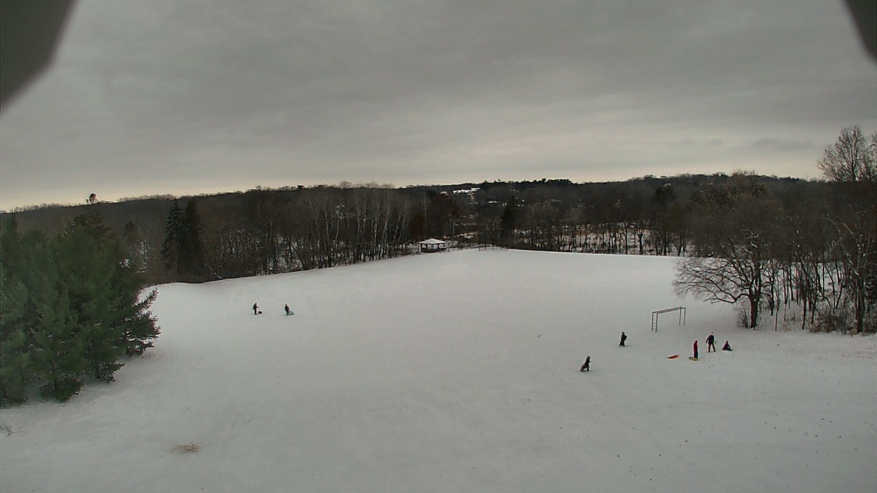 Thumbnail for current weather camera view from Scenic Heights ES in Minnetonka, Minnesota