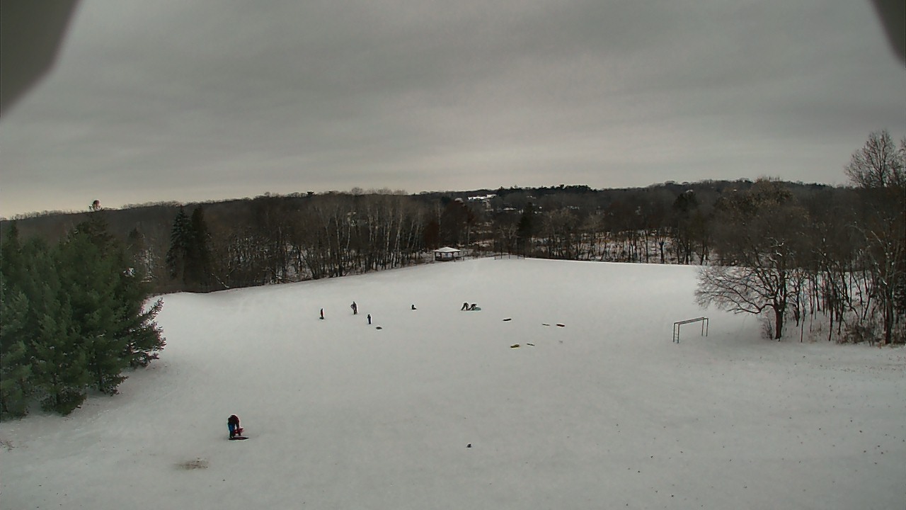 Thumbnail for current weather camera view from Scenic Heights ES in Minnetonka, Minnesota