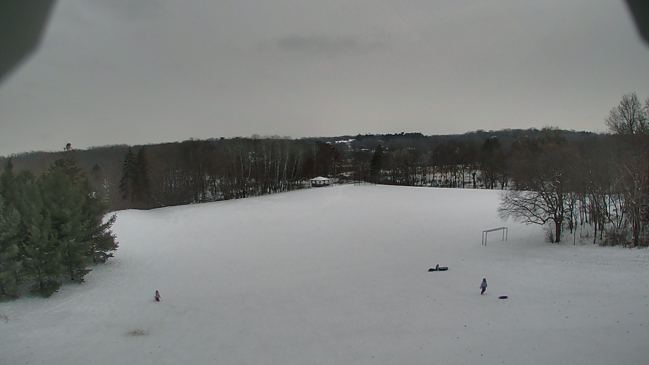 Thumbnail for current weather camera view from Scenic Heights ES in Minnetonka, Minnesota