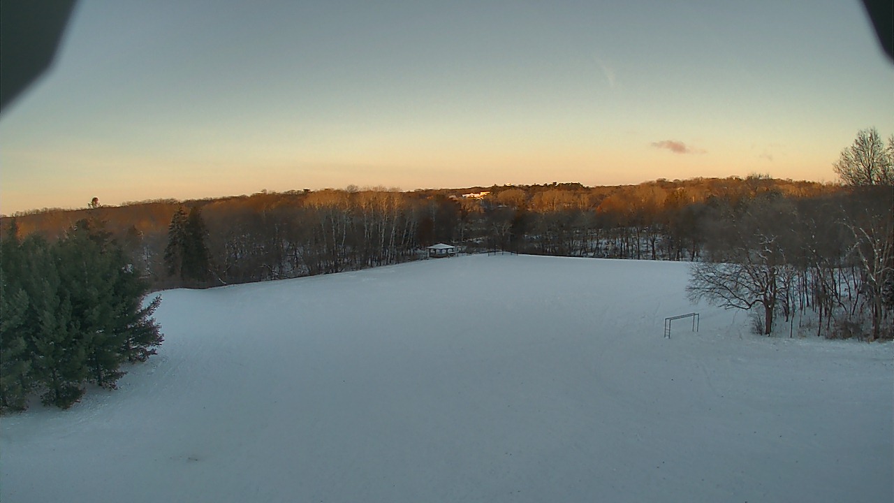 Thumbnail for current weather camera view from Scenic Heights ES in Minnetonka, Minnesota