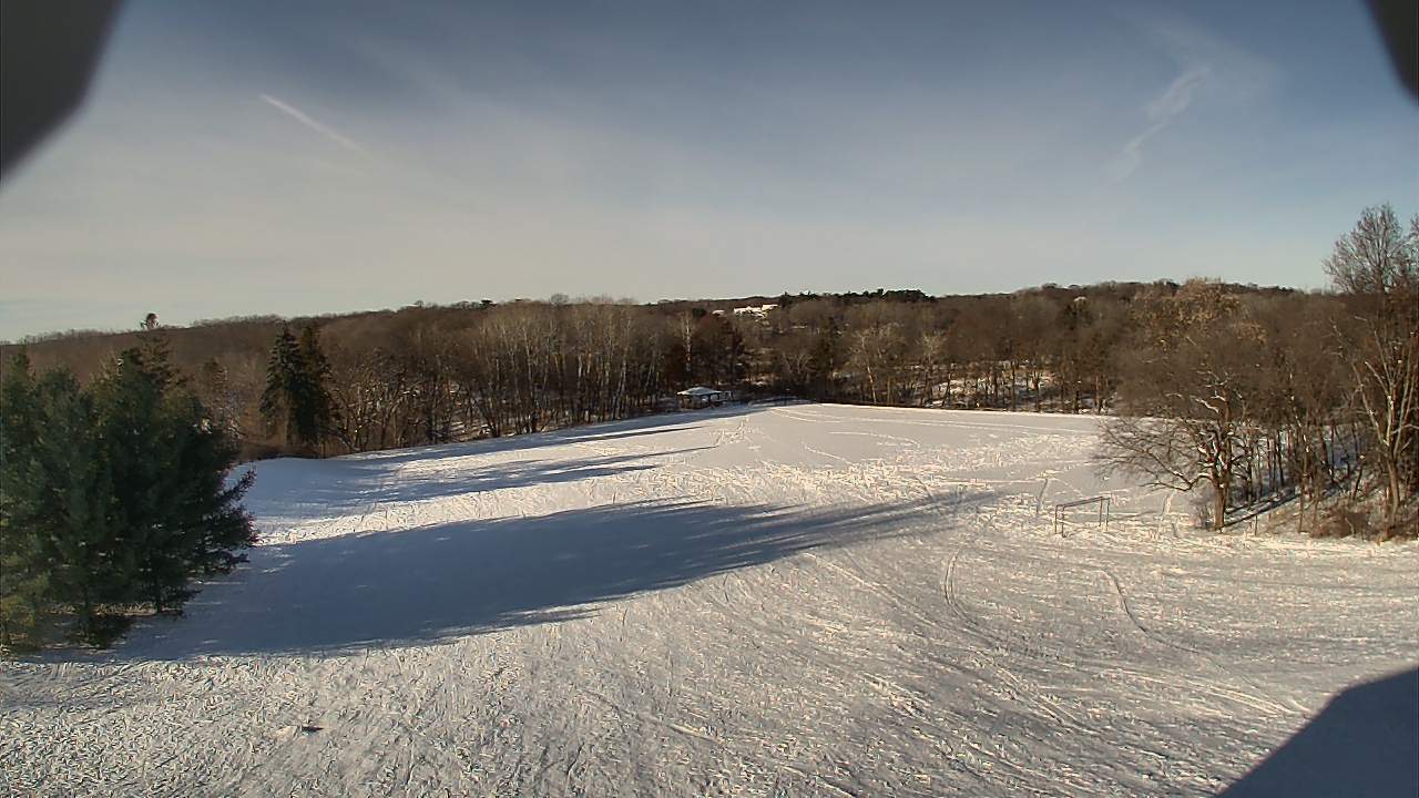 Thumbnail for current weather camera view from Scenic Heights ES in Minnetonka, Minnesota