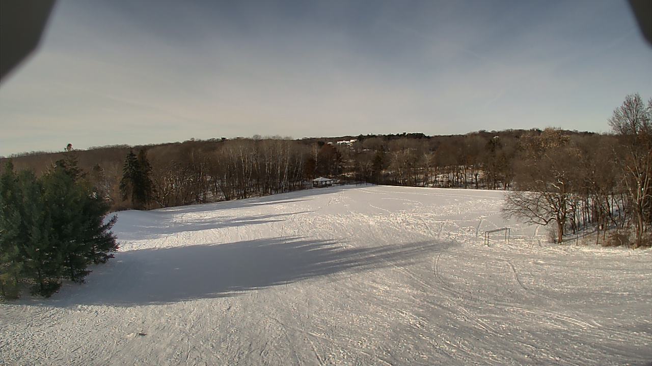 Thumbnail for current weather camera view from Scenic Heights ES in Minnetonka, Minnesota