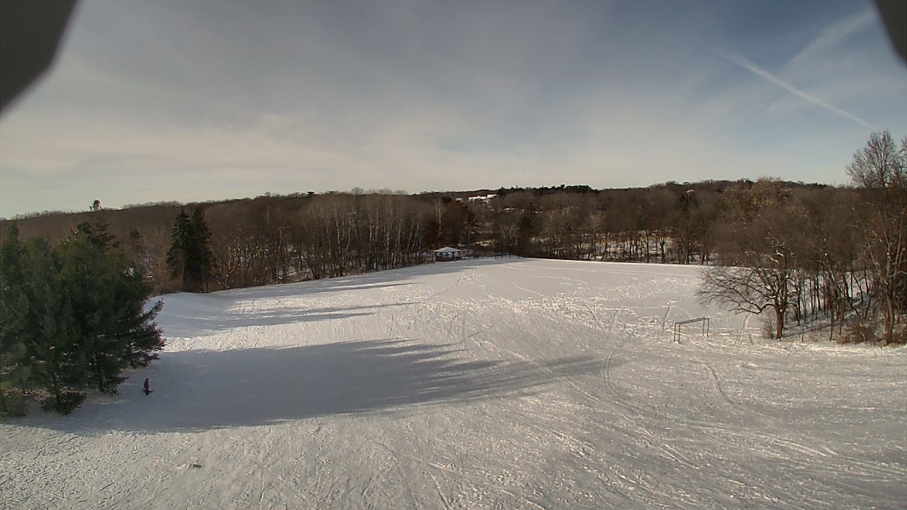 Thumbnail for current weather camera view from Scenic Heights ES in Minnetonka, Minnesota