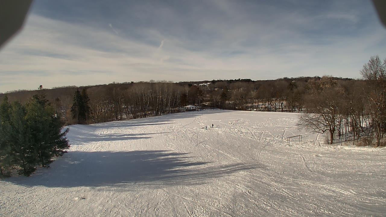 Thumbnail for current weather camera view from Scenic Heights ES in Minnetonka, Minnesota