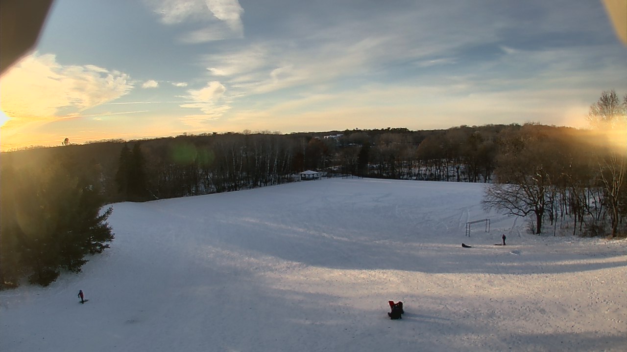 Thumbnail for current weather camera view from Scenic Heights ES in Minnetonka, Minnesota