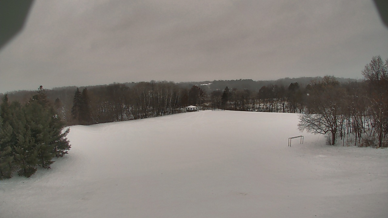 Thumbnail for current weather camera view from Scenic Heights ES in Minnetonka, Minnesota