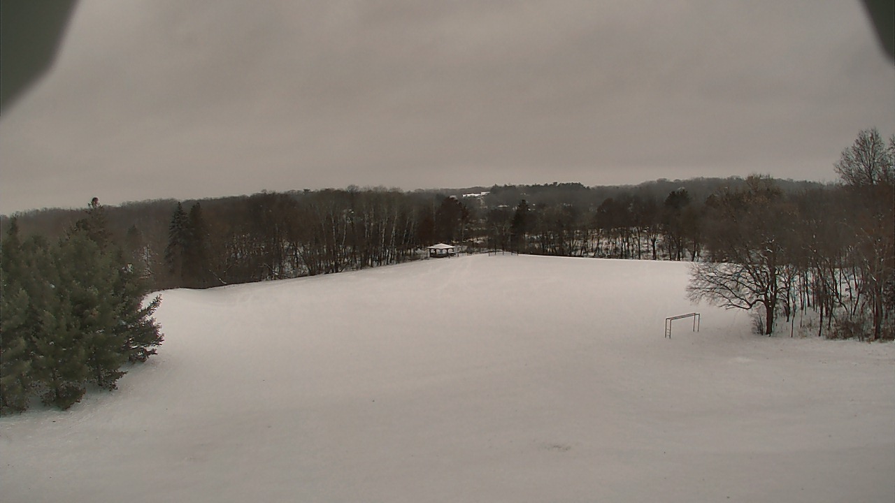 Thumbnail for current weather camera view from Scenic Heights ES in Minnetonka, Minnesota