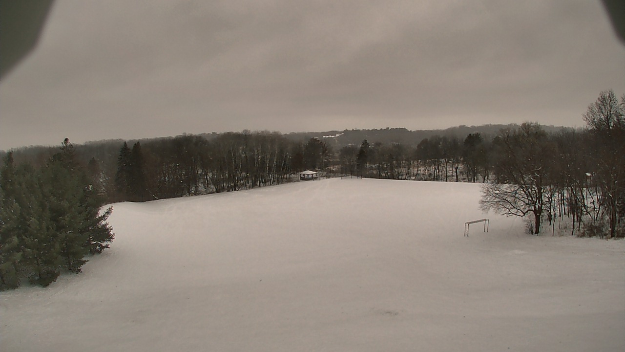 Thumbnail for current weather camera view from Scenic Heights ES in Minnetonka, Minnesota