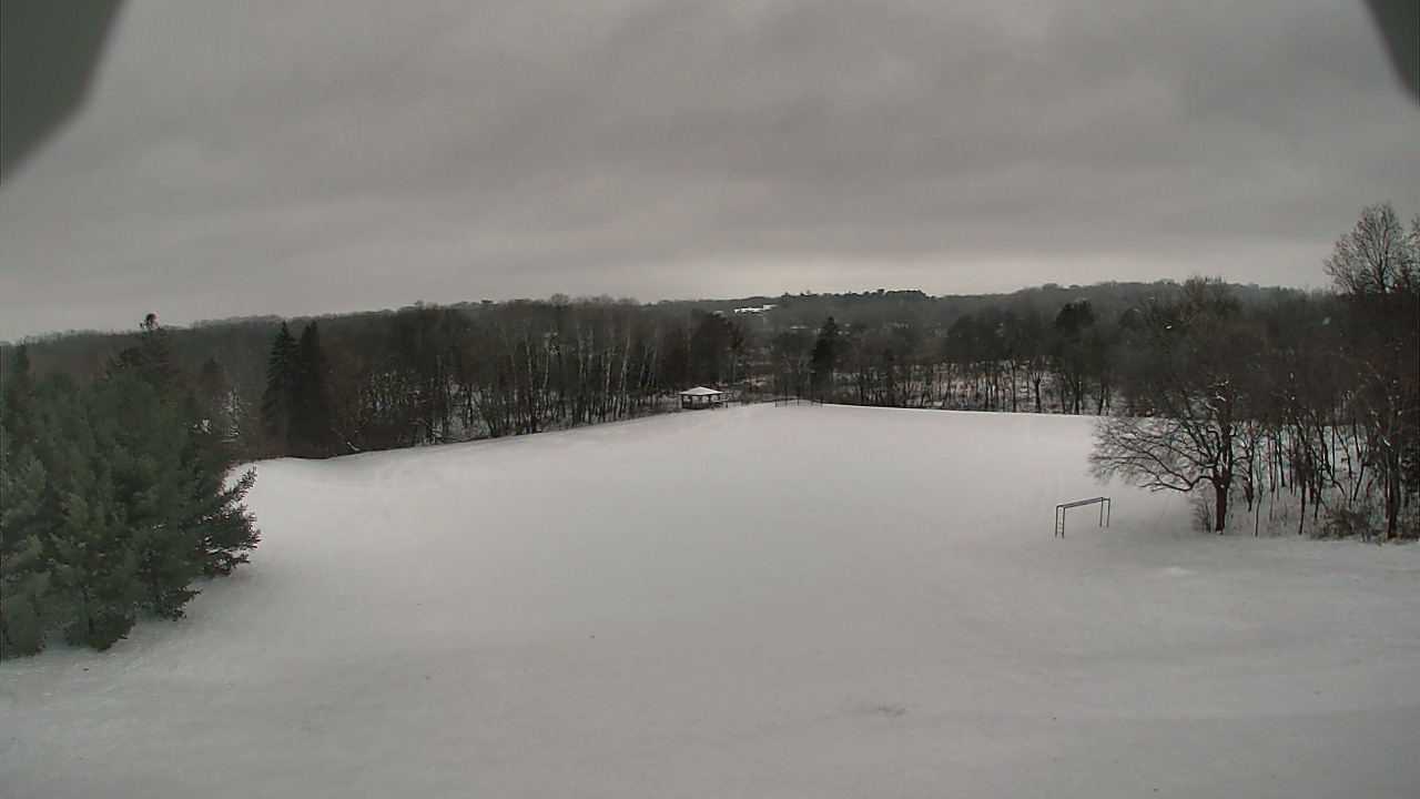 Thumbnail for current weather camera view from Scenic Heights ES in Minnetonka, Minnesota