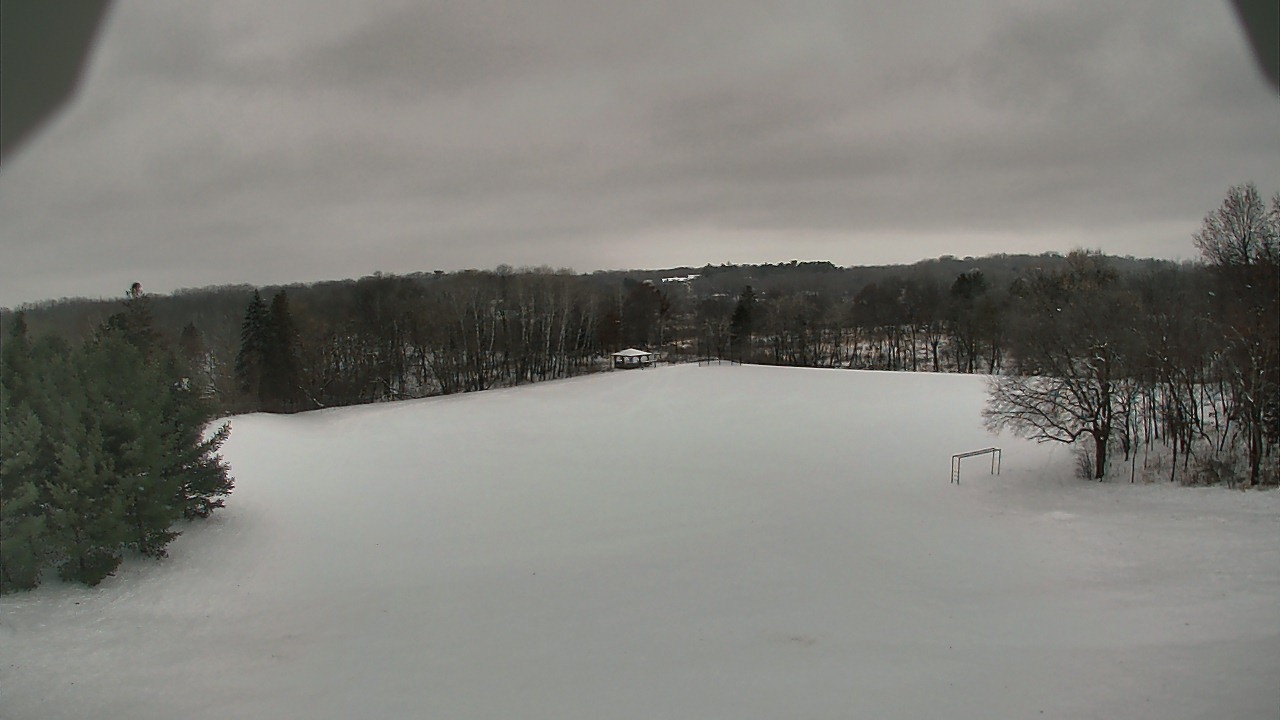 Thumbnail for current weather camera view from Scenic Heights ES in Minnetonka, Minnesota