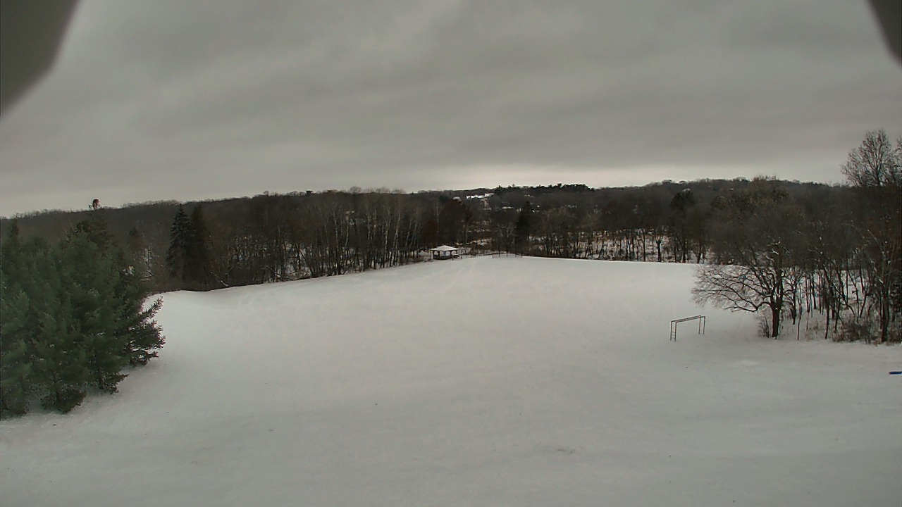 Thumbnail for current weather camera view from Scenic Heights ES in Minnetonka, Minnesota