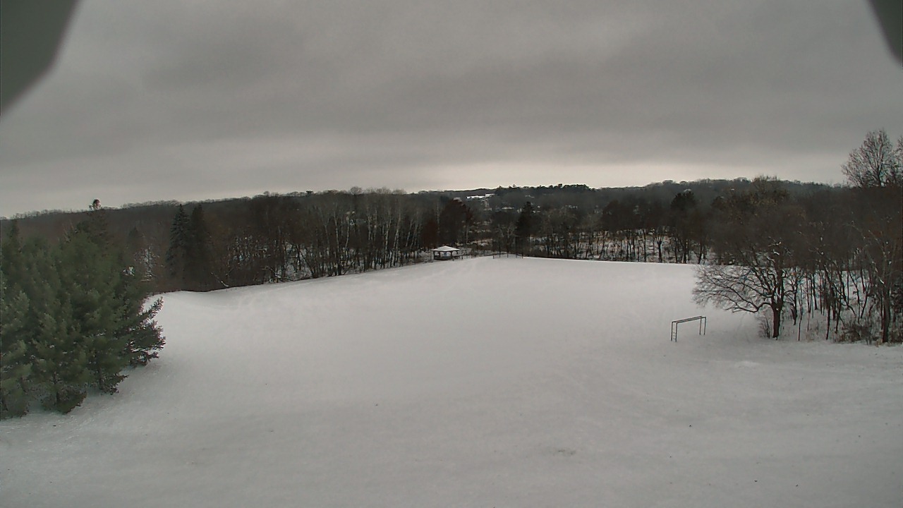 Thumbnail for current weather camera view from Scenic Heights ES in Minnetonka, Minnesota