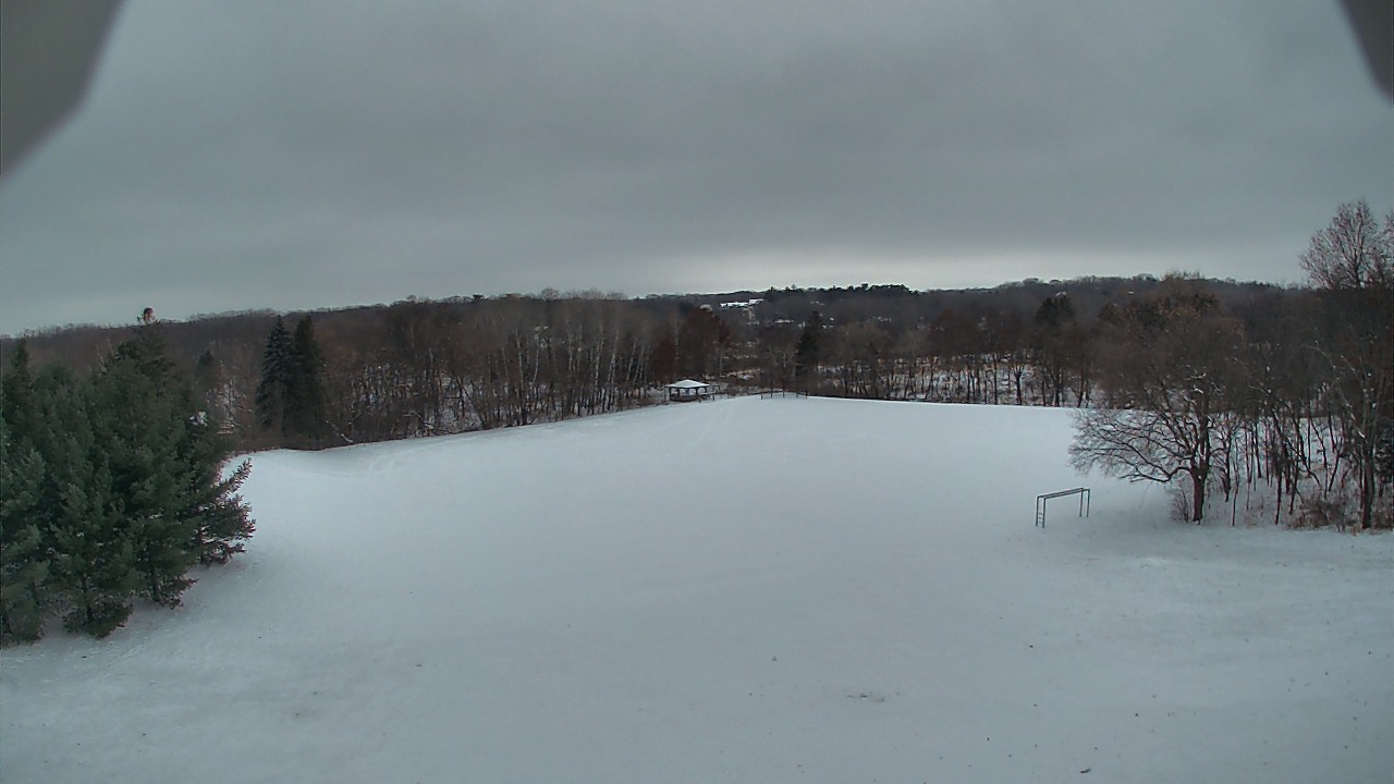 Thumbnail for current weather camera view from Scenic Heights ES in Minnetonka, Minnesota