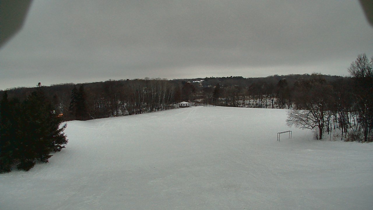 Thumbnail for current weather camera view from Scenic Heights ES in Minnetonka, Minnesota