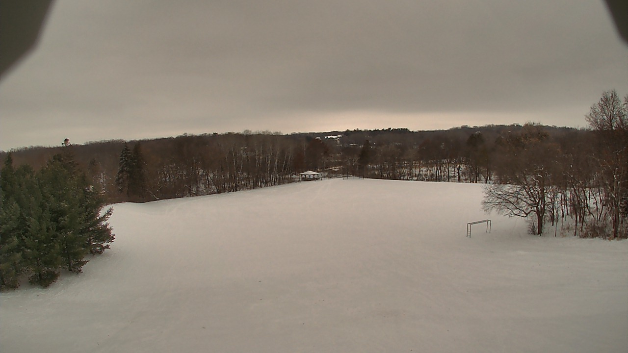 Thumbnail for current weather camera view from Scenic Heights ES in Minnetonka, Minnesota