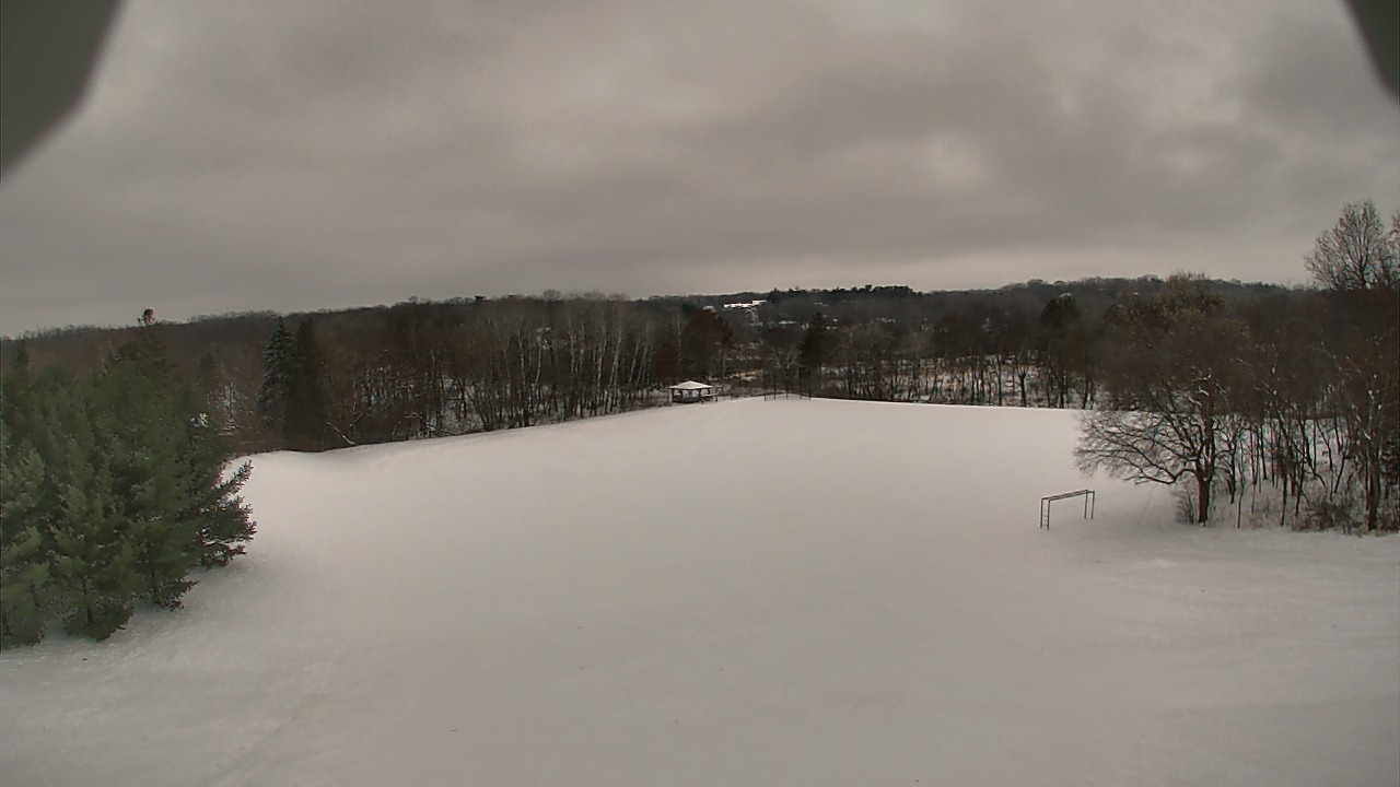 Thumbnail for current weather camera view from Scenic Heights ES in Minnetonka, Minnesota