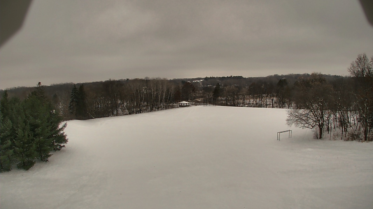 Thumbnail for current weather camera view from Scenic Heights ES in Minnetonka, Minnesota