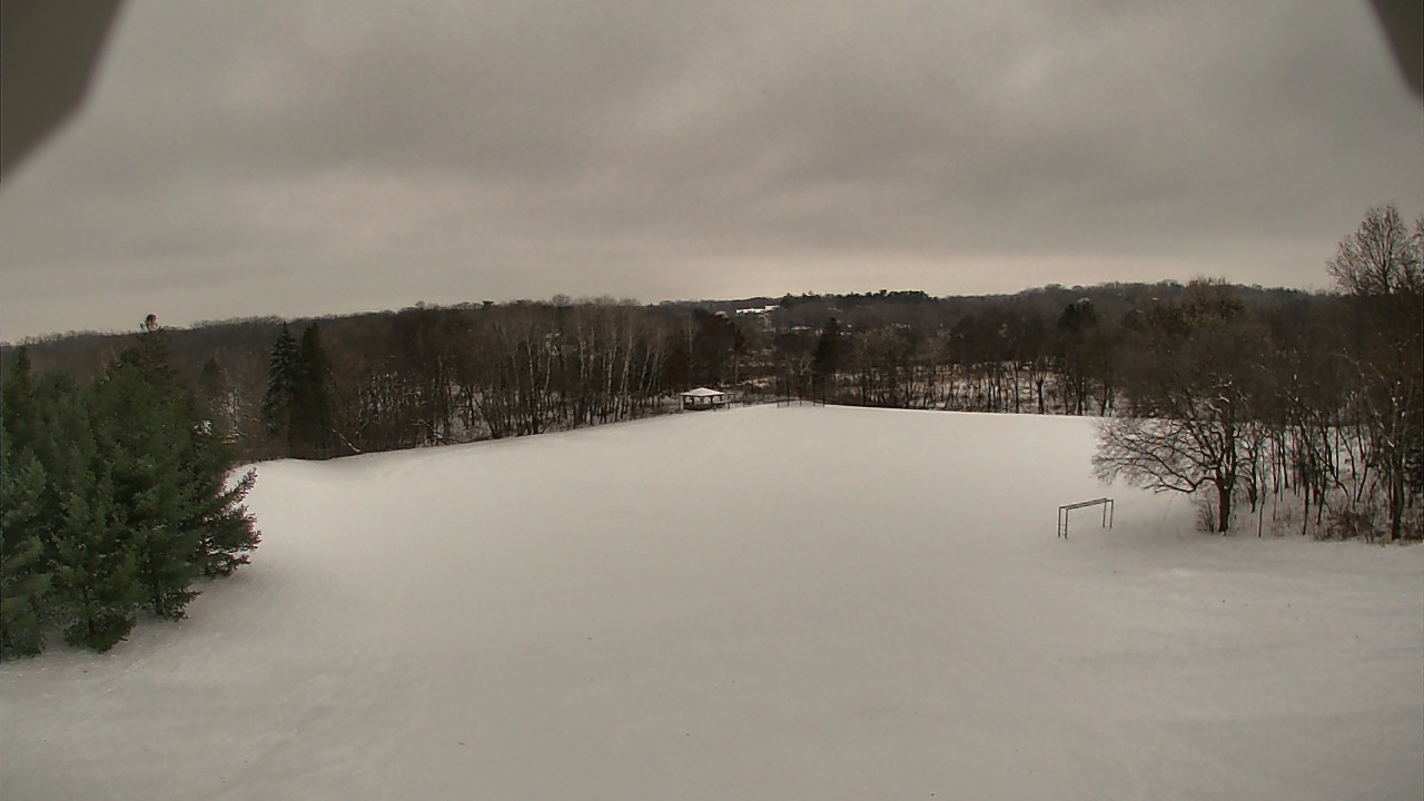 Thumbnail for current weather camera view from Scenic Heights ES in Minnetonka, Minnesota