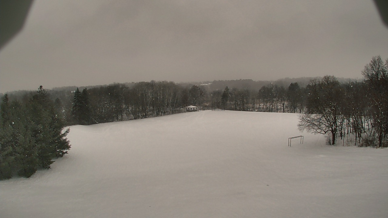 Thumbnail for current weather camera view from Scenic Heights ES in Minnetonka, Minnesota
