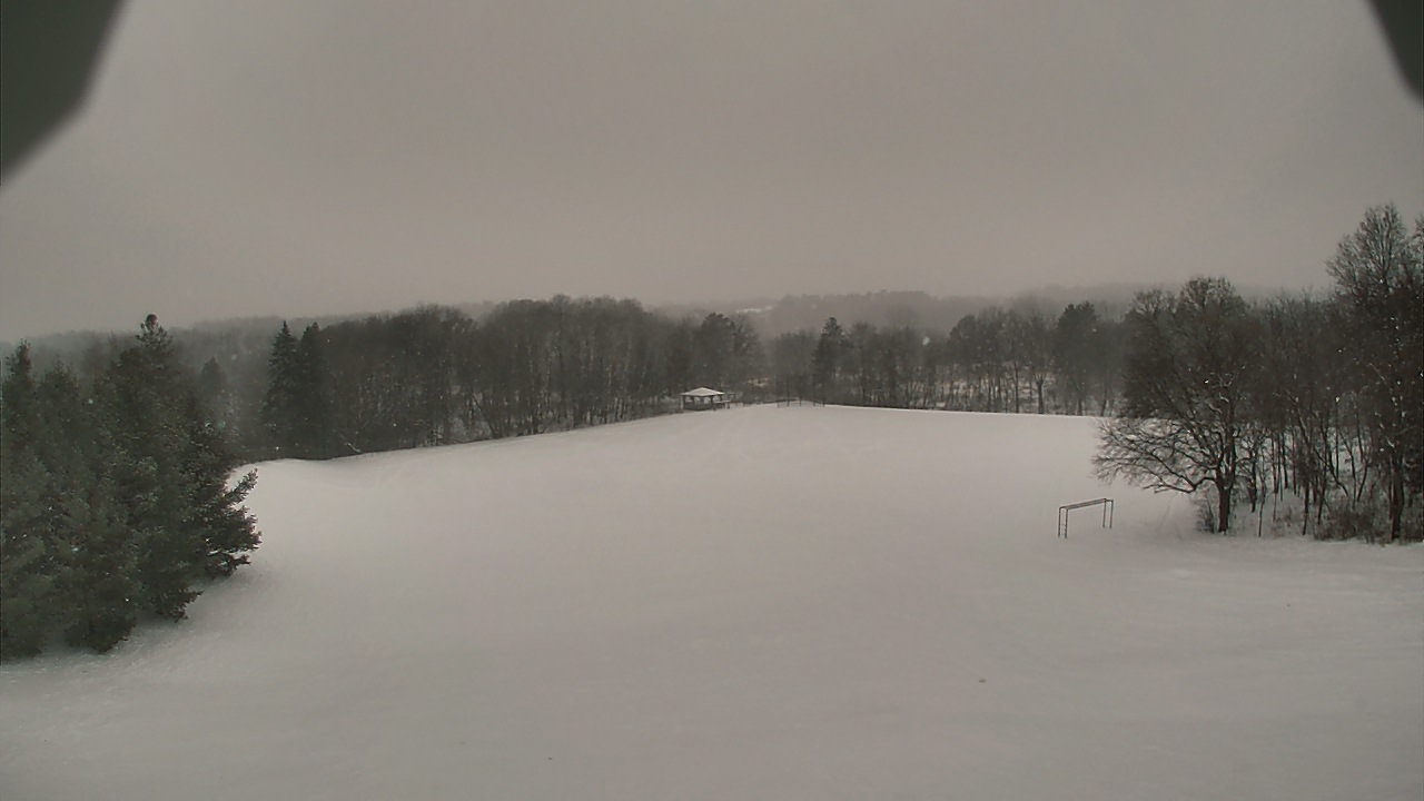 Thumbnail for current weather camera view from Scenic Heights ES in Minnetonka, Minnesota