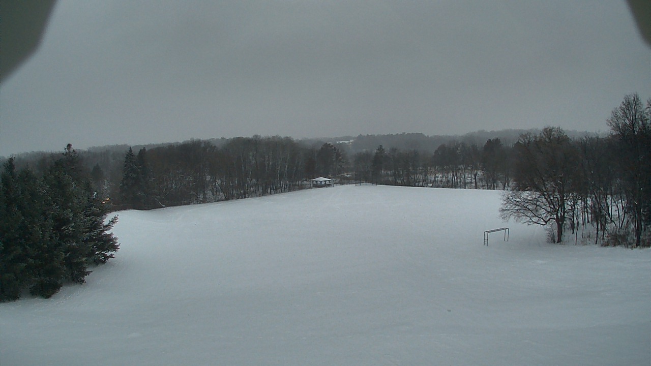 Thumbnail for current weather camera view from Scenic Heights ES in Minnetonka, Minnesota