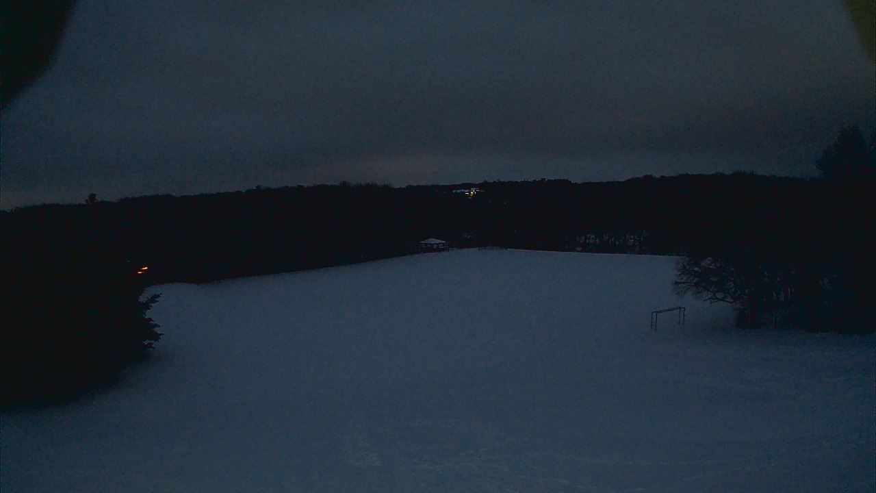 Thumbnail for current weather camera view from Scenic Heights ES in Minnetonka, Minnesota