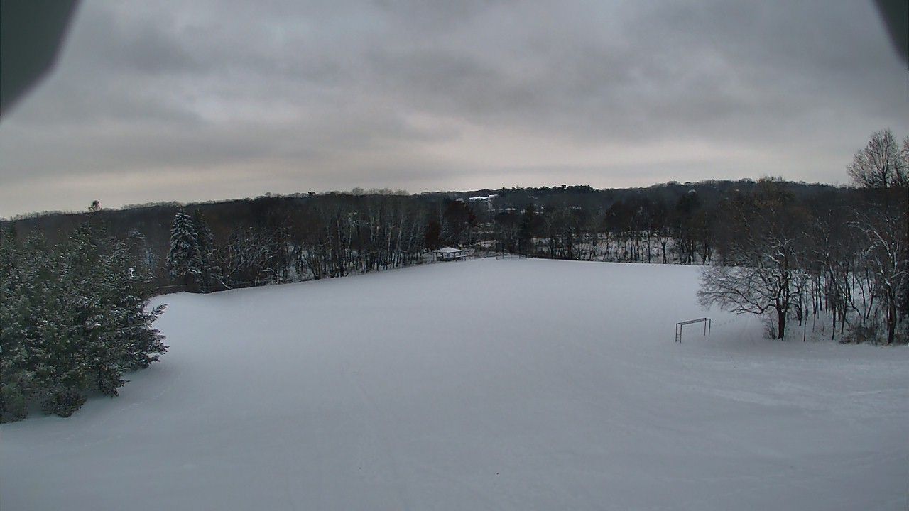 Thumbnail for current weather camera view from Scenic Heights ES in Minnetonka, Minnesota