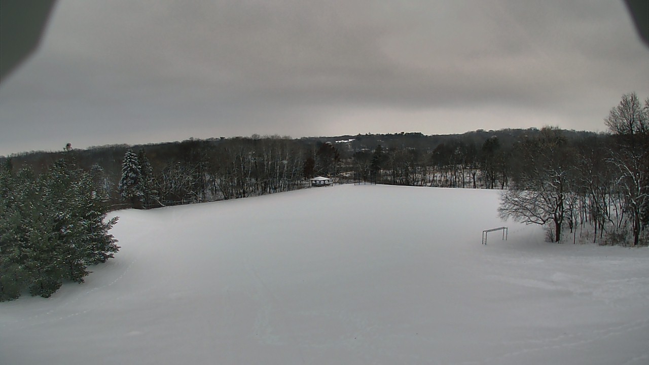 Thumbnail for current weather camera view from Scenic Heights ES in Minnetonka, Minnesota