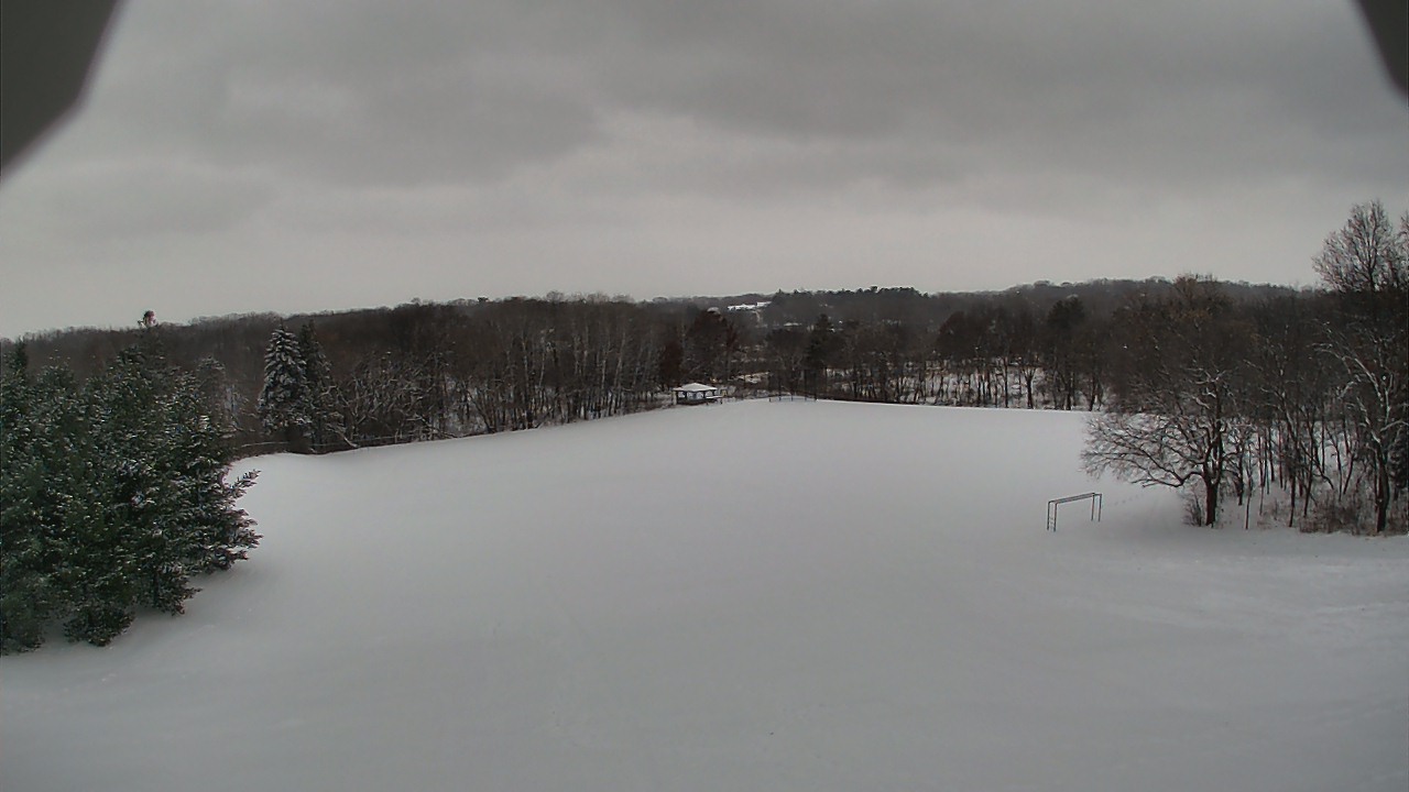 Thumbnail for current weather camera view from Scenic Heights ES in Minnetonka, Minnesota