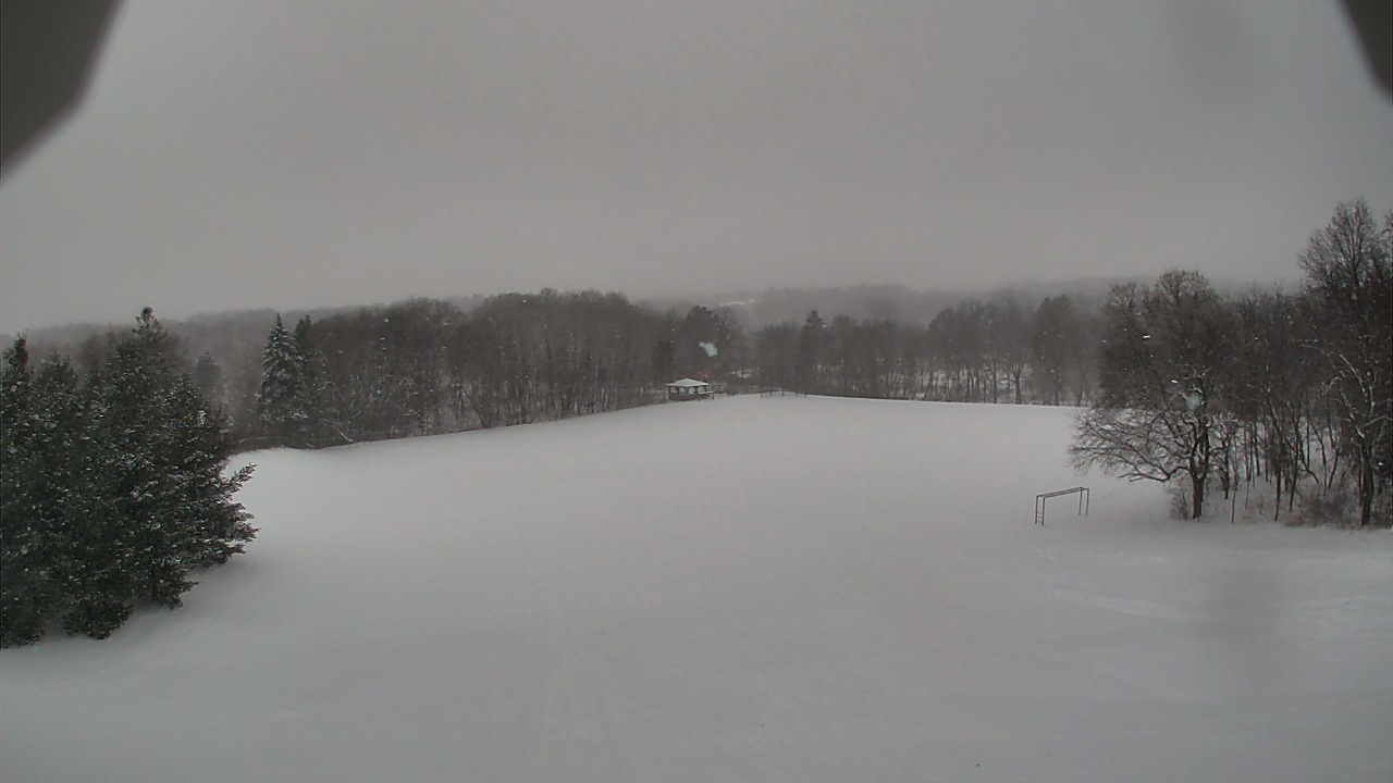 Thumbnail for current weather camera view from Scenic Heights ES in Minnetonka, Minnesota