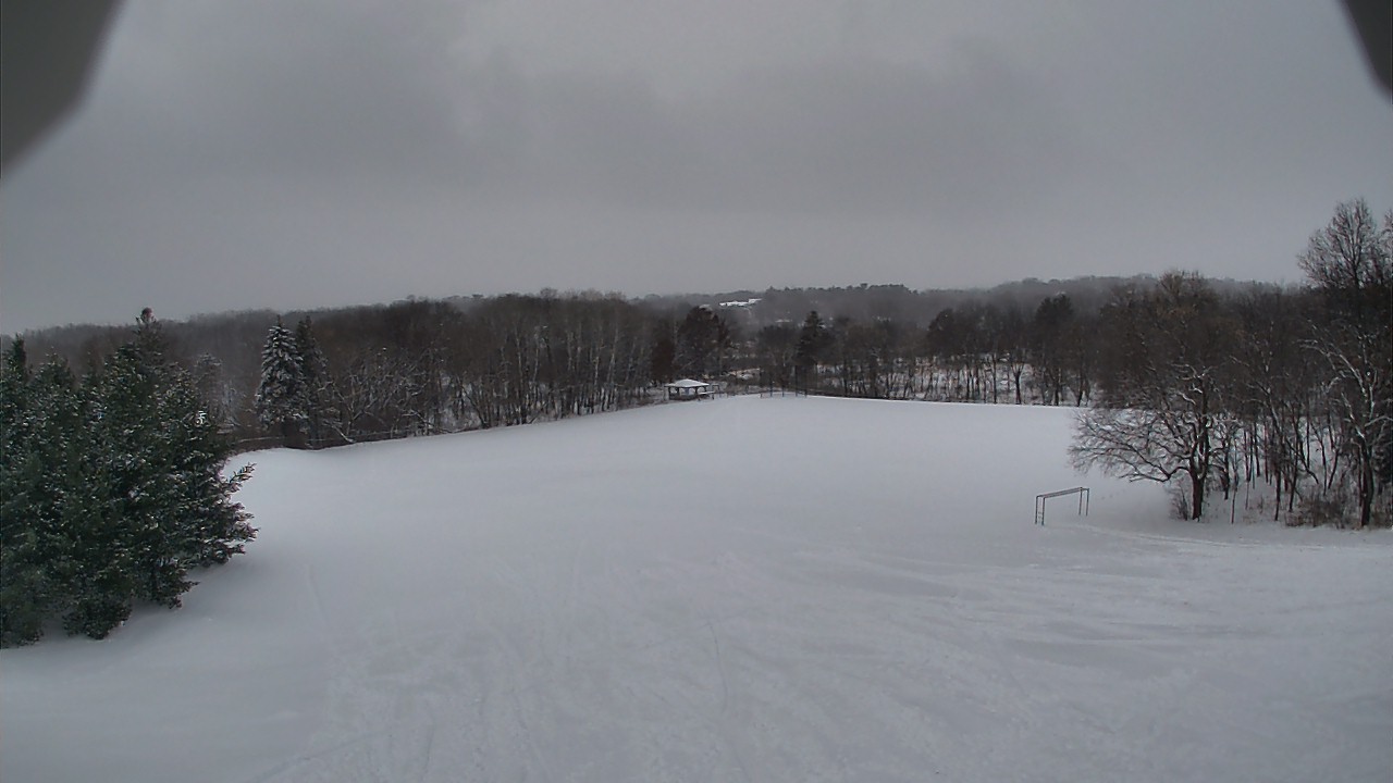 Thumbnail for current weather camera view from Scenic Heights ES in Minnetonka, Minnesota