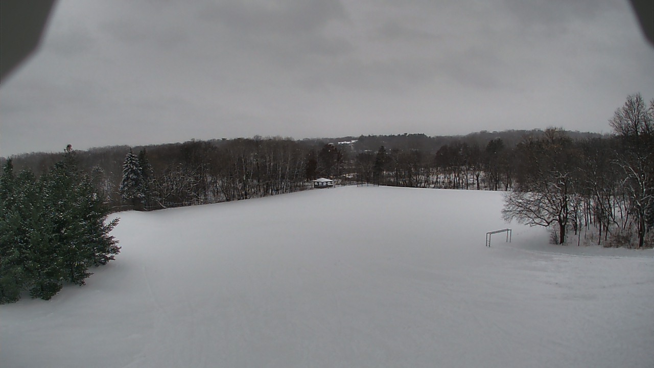Thumbnail for current weather camera view from Scenic Heights ES in Minnetonka, Minnesota