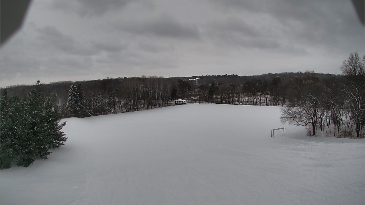 Thumbnail for current weather camera view from Scenic Heights ES in Minnetonka, Minnesota