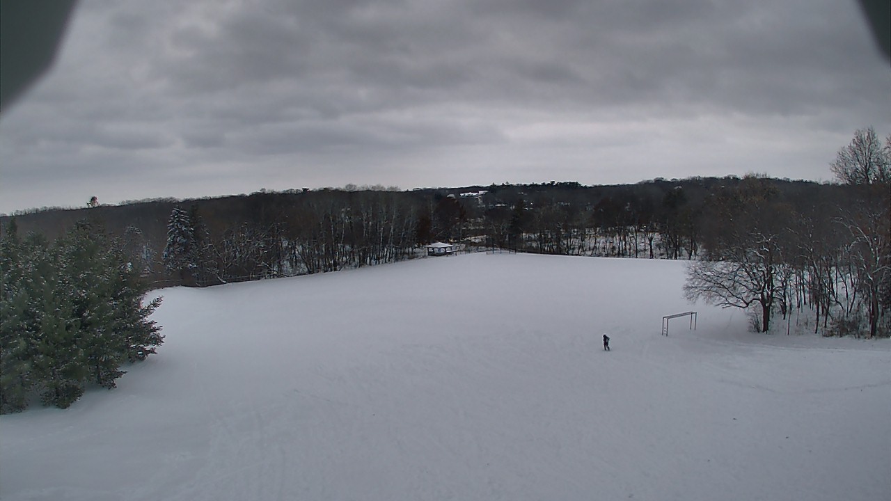 Thumbnail for current weather camera view from Scenic Heights ES in Minnetonka, Minnesota