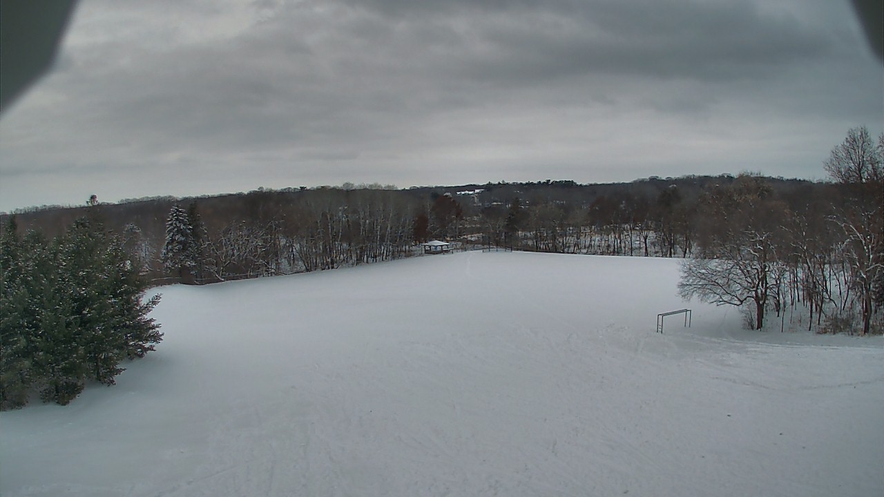 Thumbnail for current weather camera view from Scenic Heights ES in Minnetonka, Minnesota