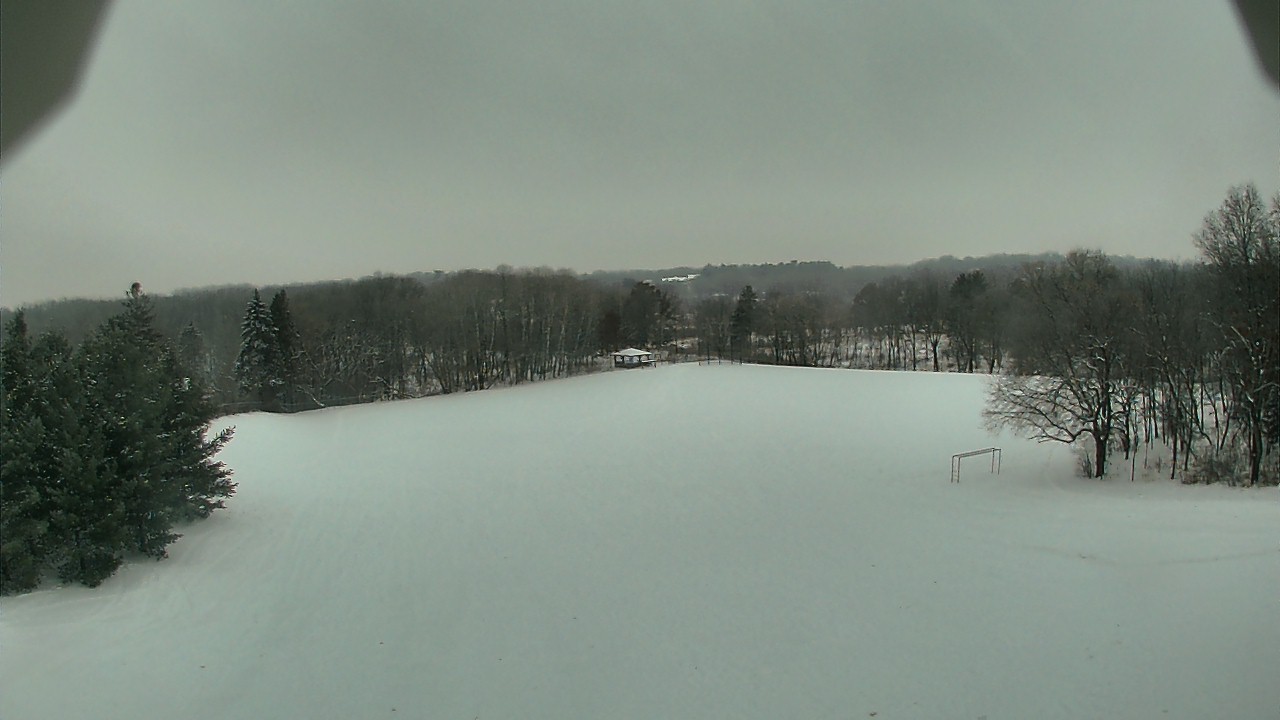 Thumbnail for current weather camera view from Scenic Heights ES in Minnetonka, Minnesota