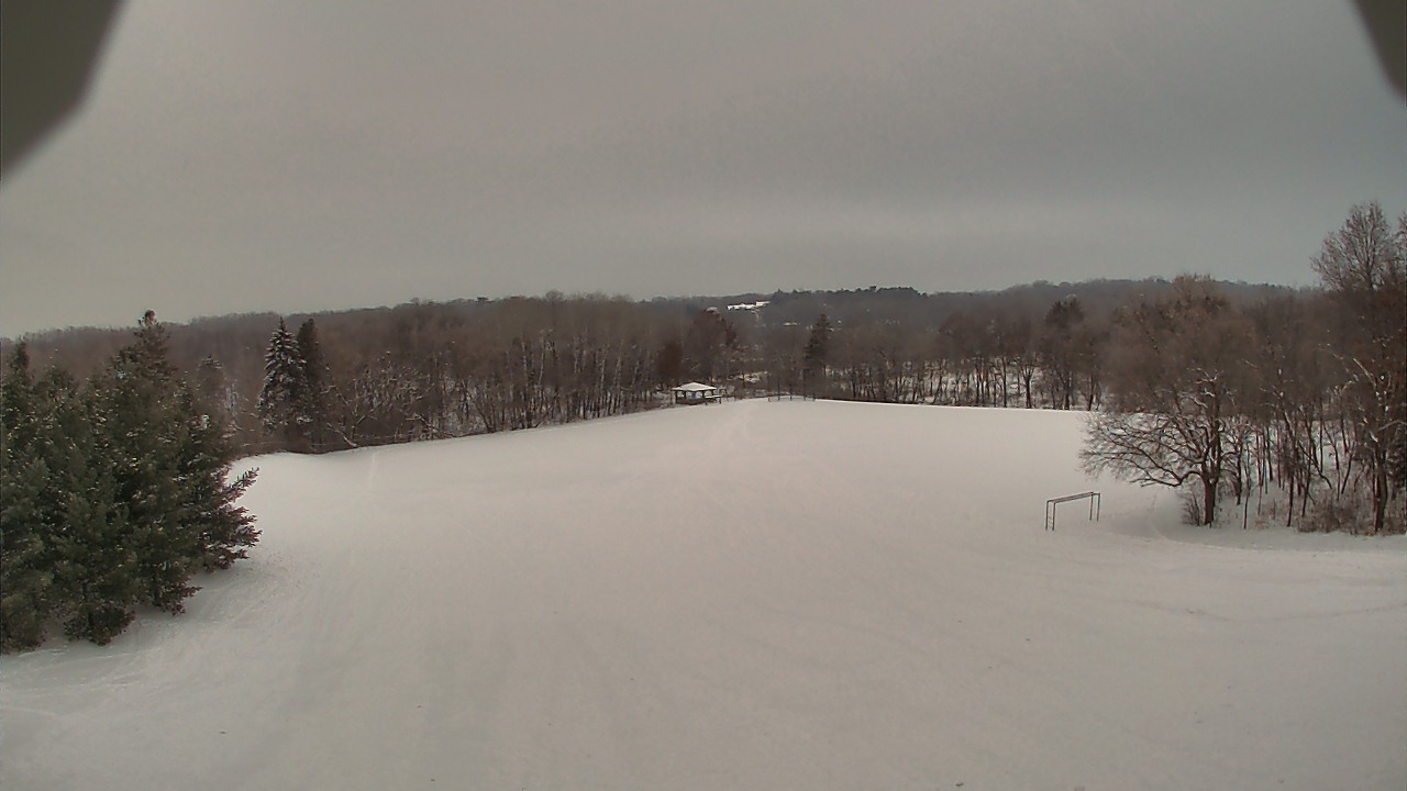 Thumbnail for current weather camera view from Scenic Heights ES in Minnetonka, Minnesota