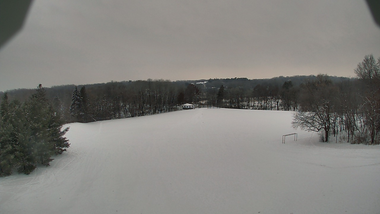 Thumbnail for current weather camera view from Scenic Heights ES in Minnetonka, Minnesota