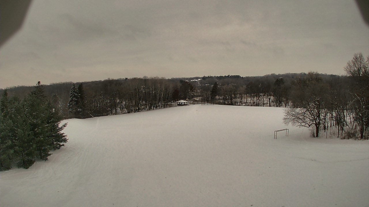Thumbnail for current weather camera view from Scenic Heights ES in Minnetonka, Minnesota