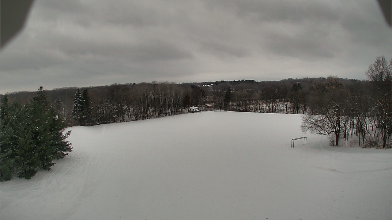 Thumbnail for current weather camera view from Scenic Heights ES in Minnetonka, Minnesota