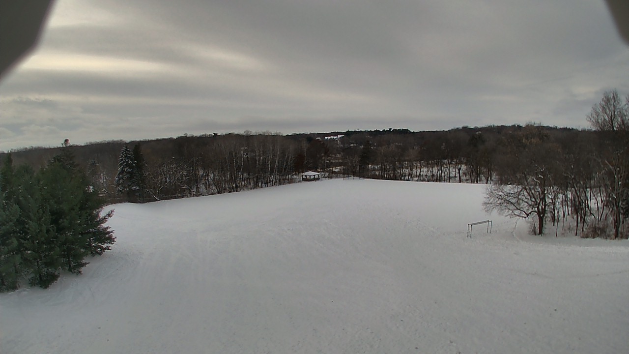 Thumbnail for current weather camera view from Scenic Heights ES in Minnetonka, Minnesota