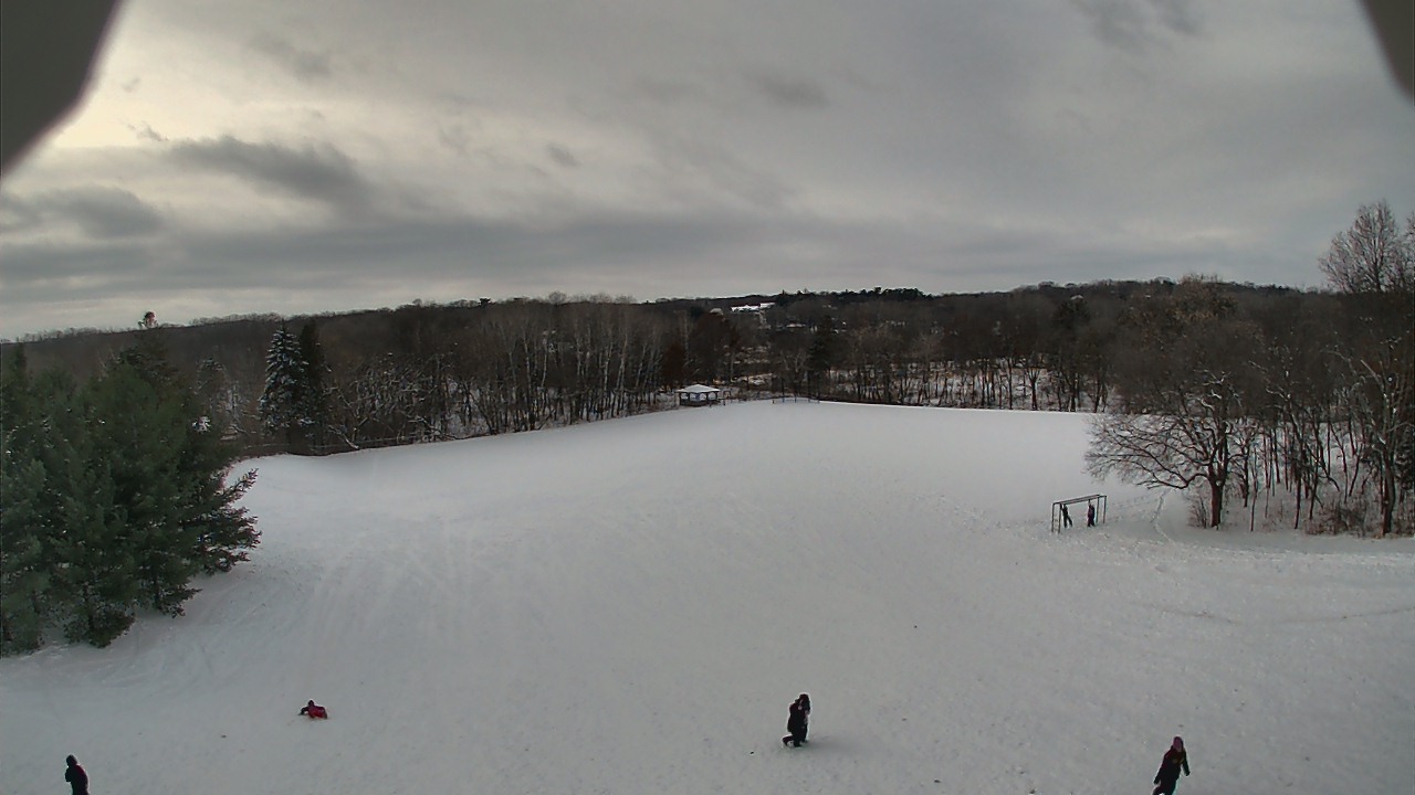 Thumbnail for current weather camera view from Scenic Heights ES in Minnetonka, Minnesota