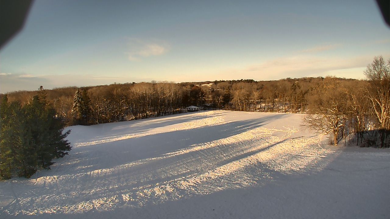 Thumbnail for current weather camera view from Scenic Heights ES in Minnetonka, Minnesota
