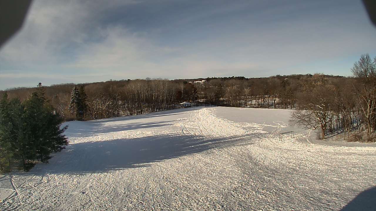 Thumbnail for current weather camera view from Scenic Heights ES in Minnetonka, Minnesota
