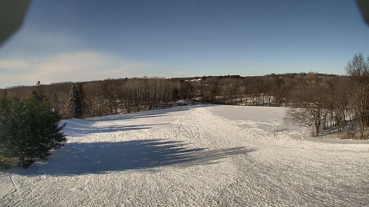 Thumbnail for current weather camera view from Scenic Heights ES in Minnetonka, Minnesota