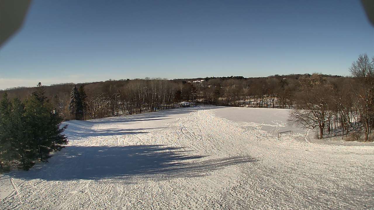 Thumbnail for current weather camera view from Scenic Heights ES in Minnetonka, Minnesota