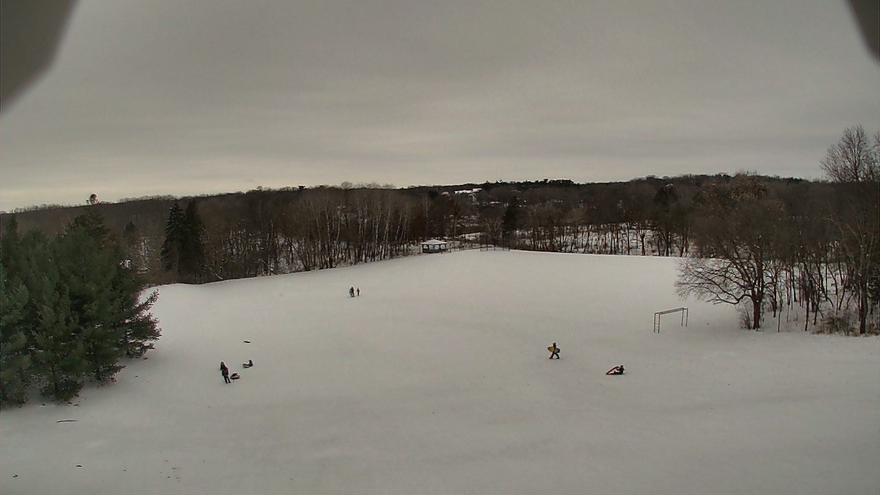 Thumbnail for current weather camera view from Scenic Heights ES in Minnetonka, Minnesota
