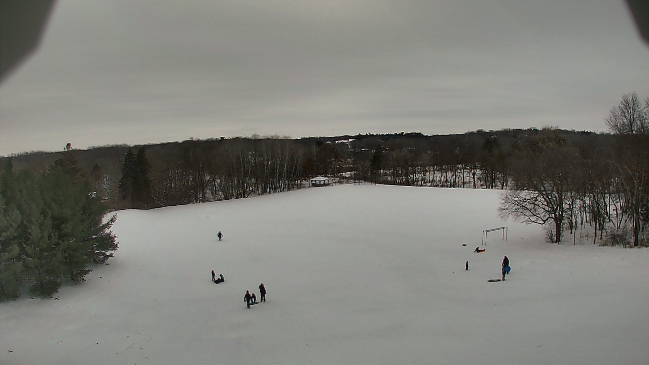 Thumbnail for current weather camera view from Scenic Heights ES in Minnetonka, Minnesota