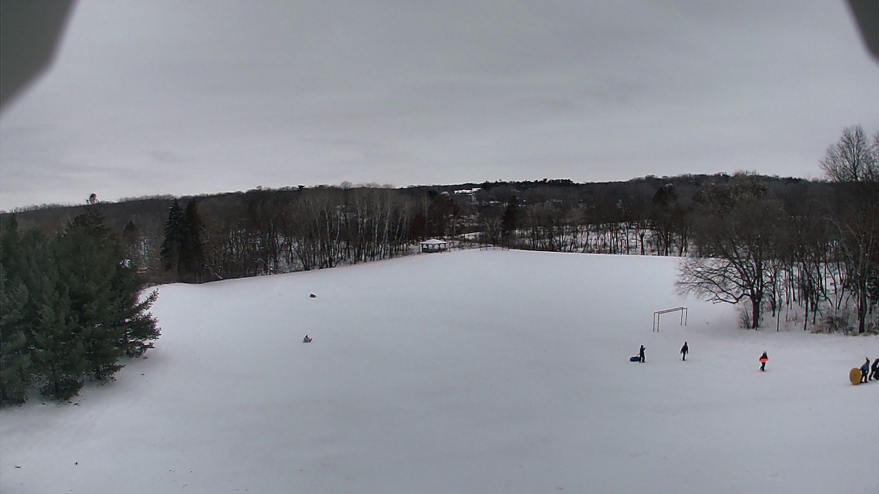 Thumbnail for current weather camera view from Scenic Heights ES in Minnetonka, Minnesota