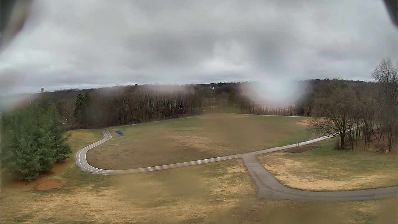 Thumbnail for current weather camera view from Scenic Heights ES in Minnetonka, Minnesota